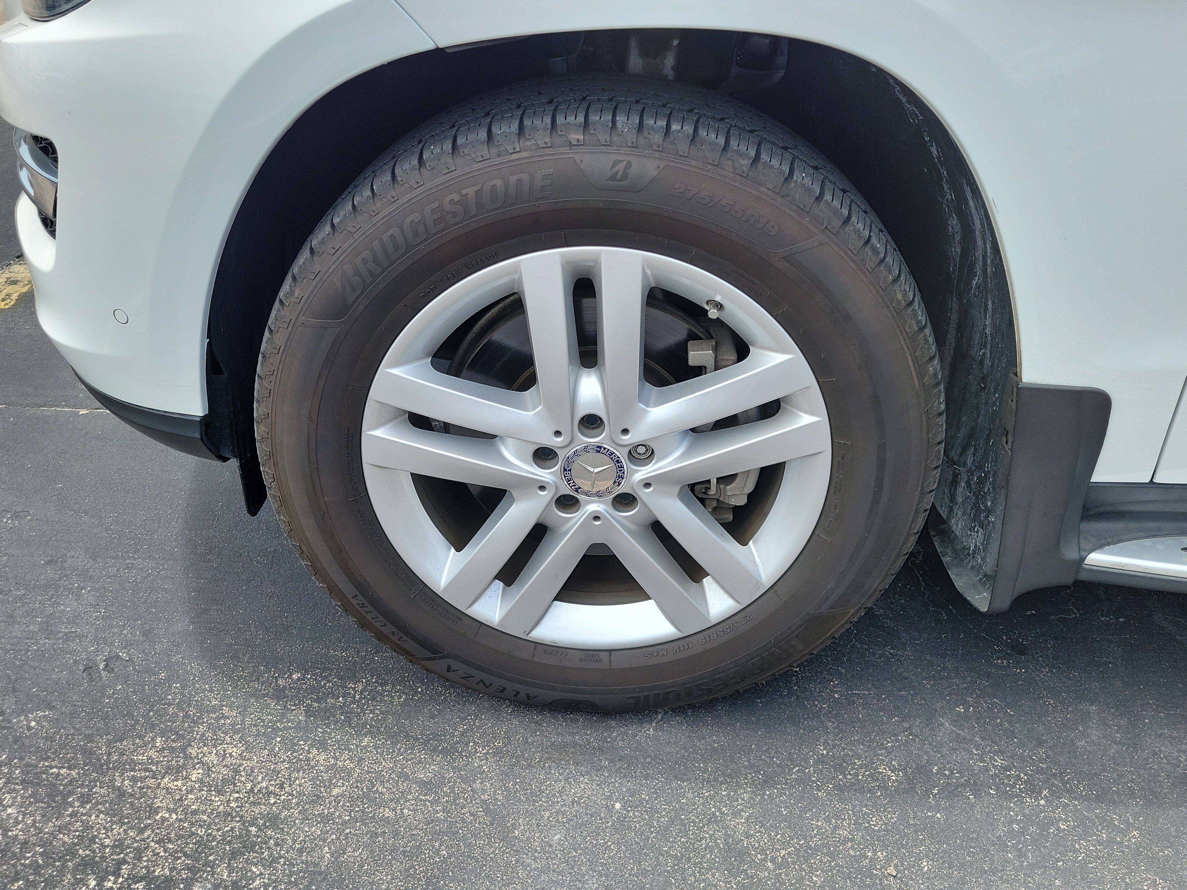 Used 2016 Mercedes-Benz GL 450 4MATIC image 4