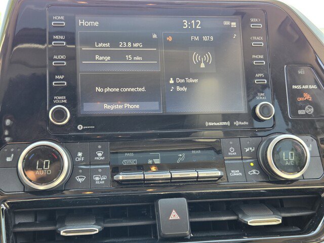 Used 2020 Toyota Highlander XLE image 29