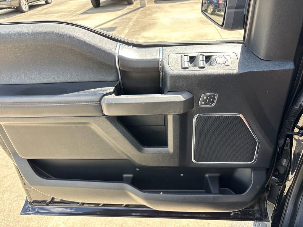 Used 2019 Ford F150 Platinum w/ Equipment Group 701A Luxury AWD/4WD image 17