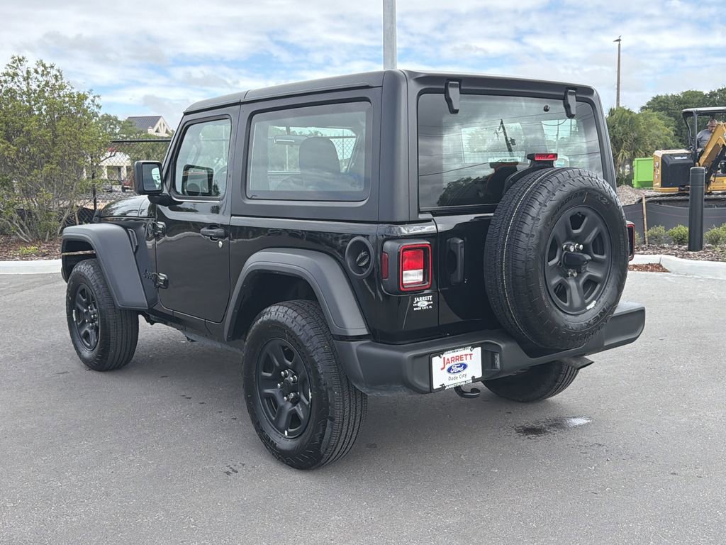 Used 2025 Jeep Wrangler Sport AWD/4WD image 6