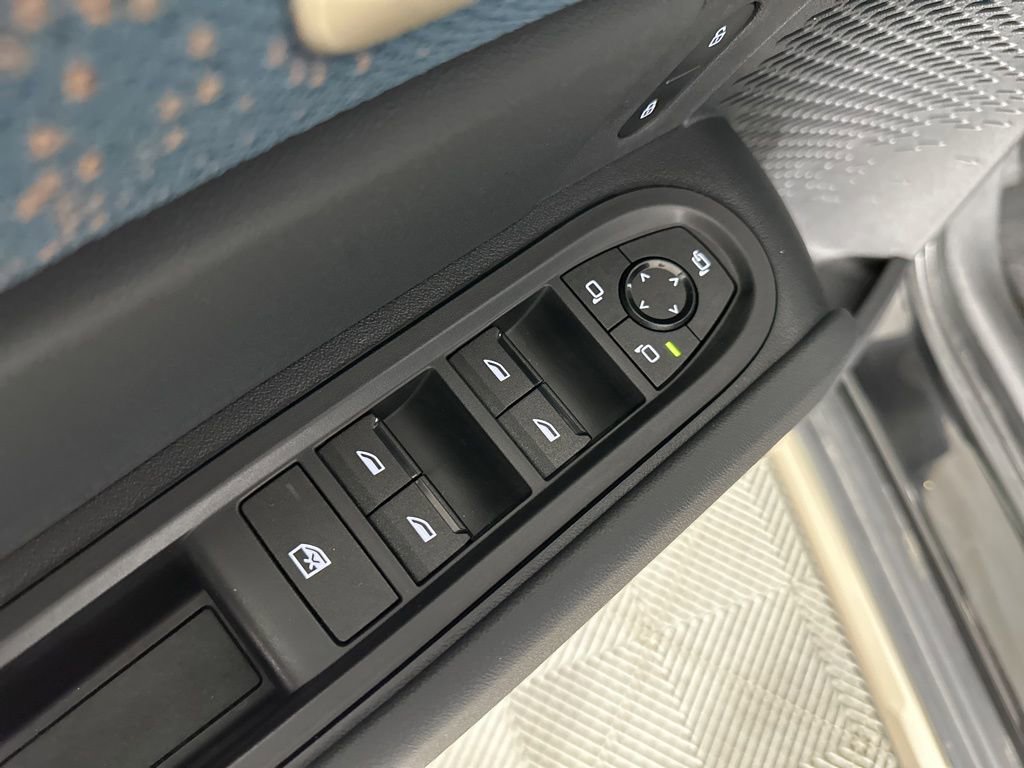 Certified 2025 MINI Cooper Countryman S AWD/4WD image 11