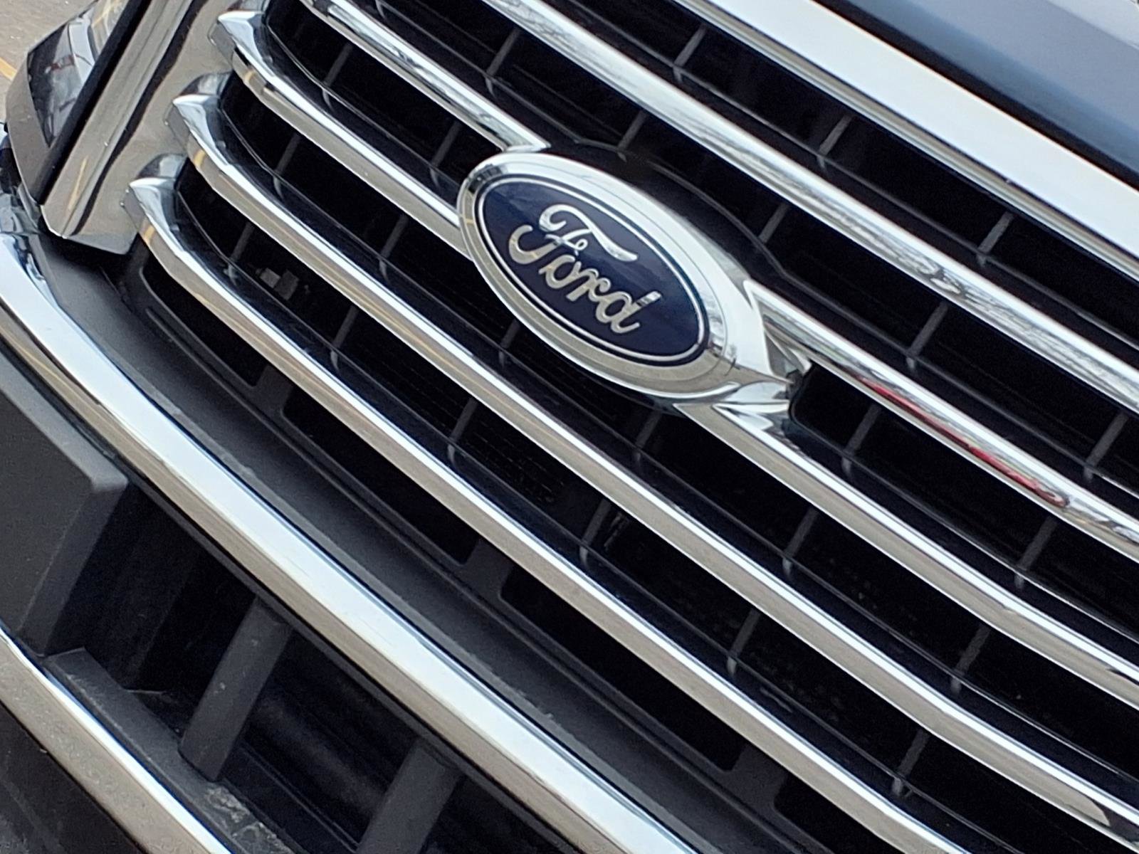 Used 2016 Ford F150 XLT w/ Equipment Group 302A Luxury image 28