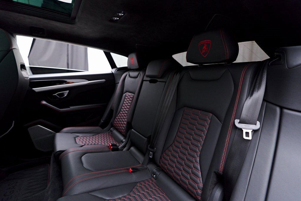 Used 2022 Lamborghini Urus image 50