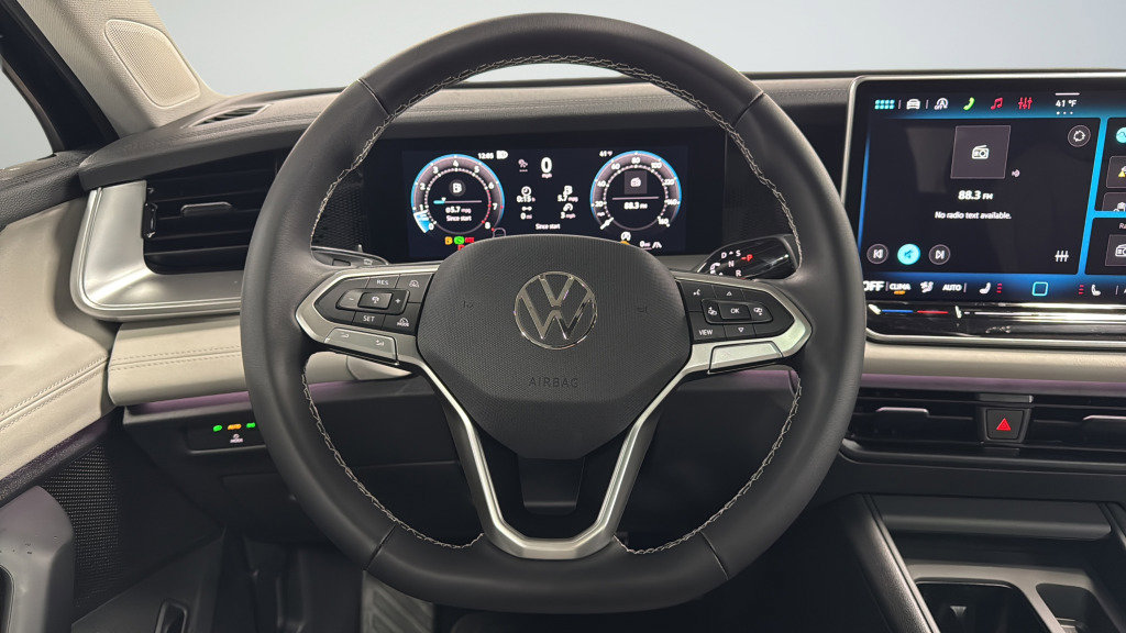 New 2026 Volkswagen Tiguan SE image 34