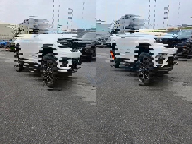 New 2025 Jeep Grand Cherokee Limited image 9