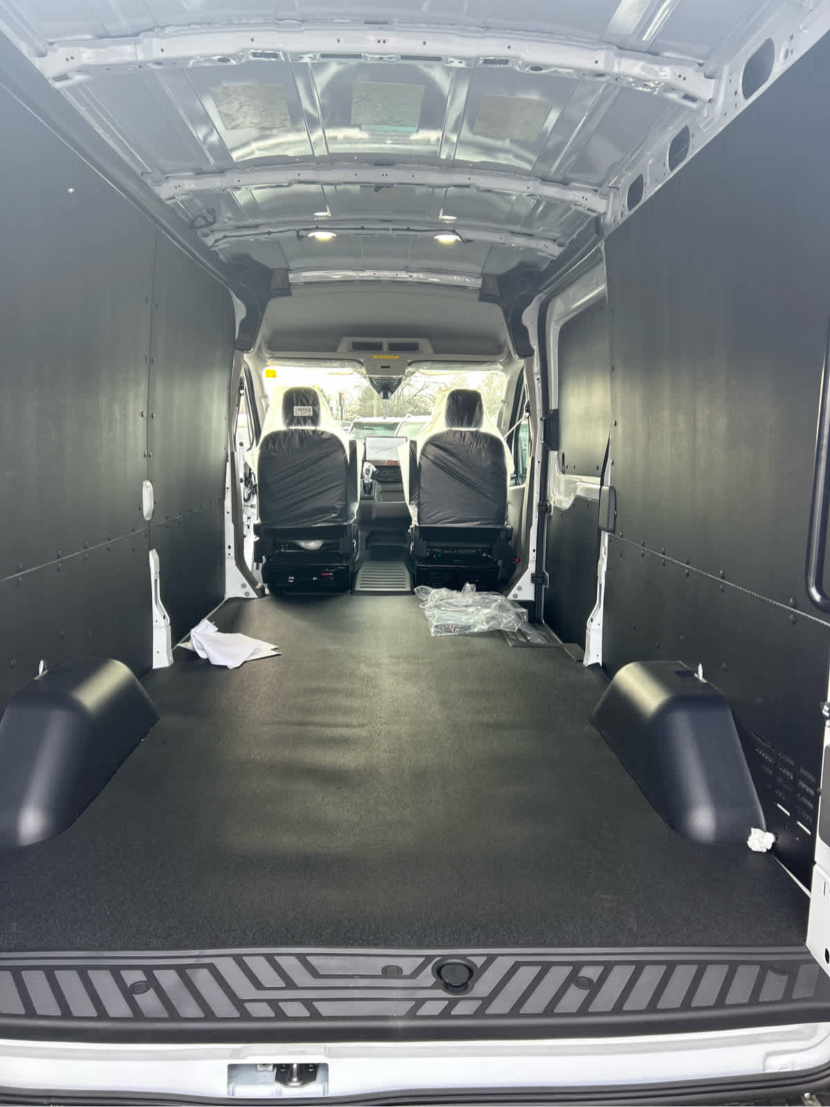 New 2026 Ford Transit 150 148 Medium Roof w/ Load Area Protection Package RWD image 11