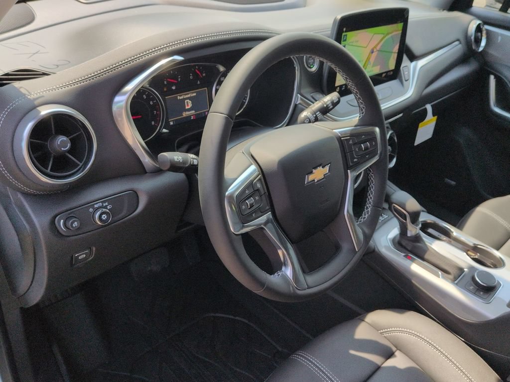 New 2026 Chevrolet Blazer LT w/ Sound & Technology Package AWD/4WD image 11