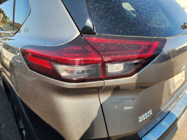 Used 2021 Nissan Rogue SV FWD image 7