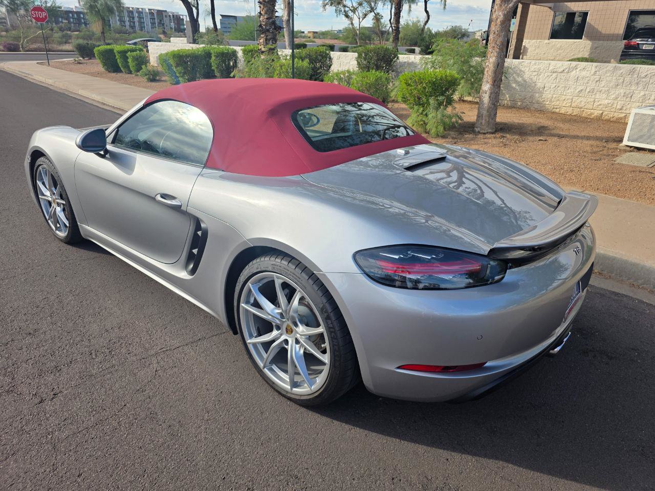Used 2019 Porsche 718 Boxster RWD image 11