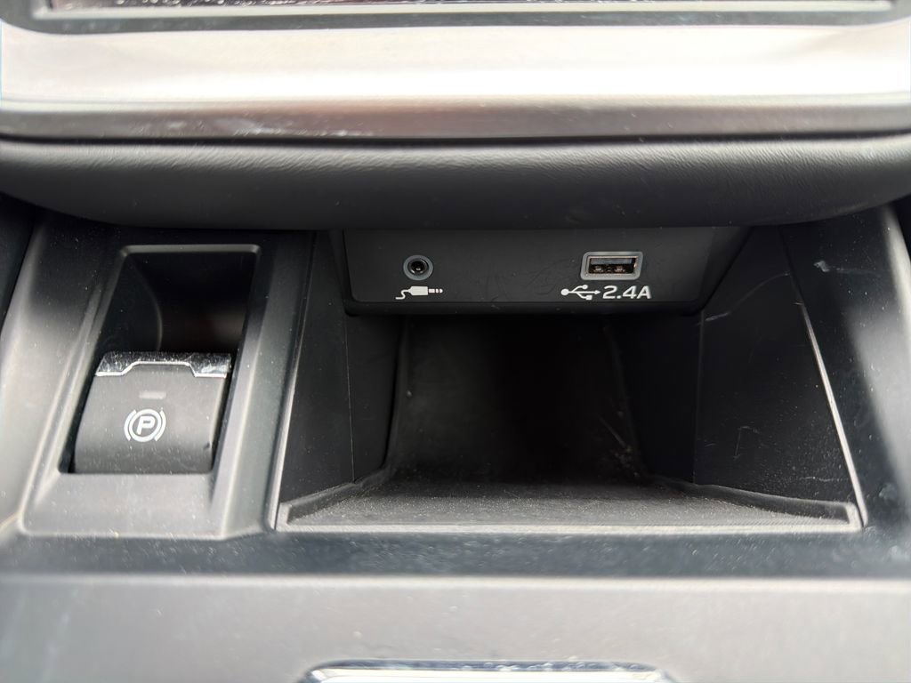 Certified 2024 Subaru Legacy AWD/4WD image 40