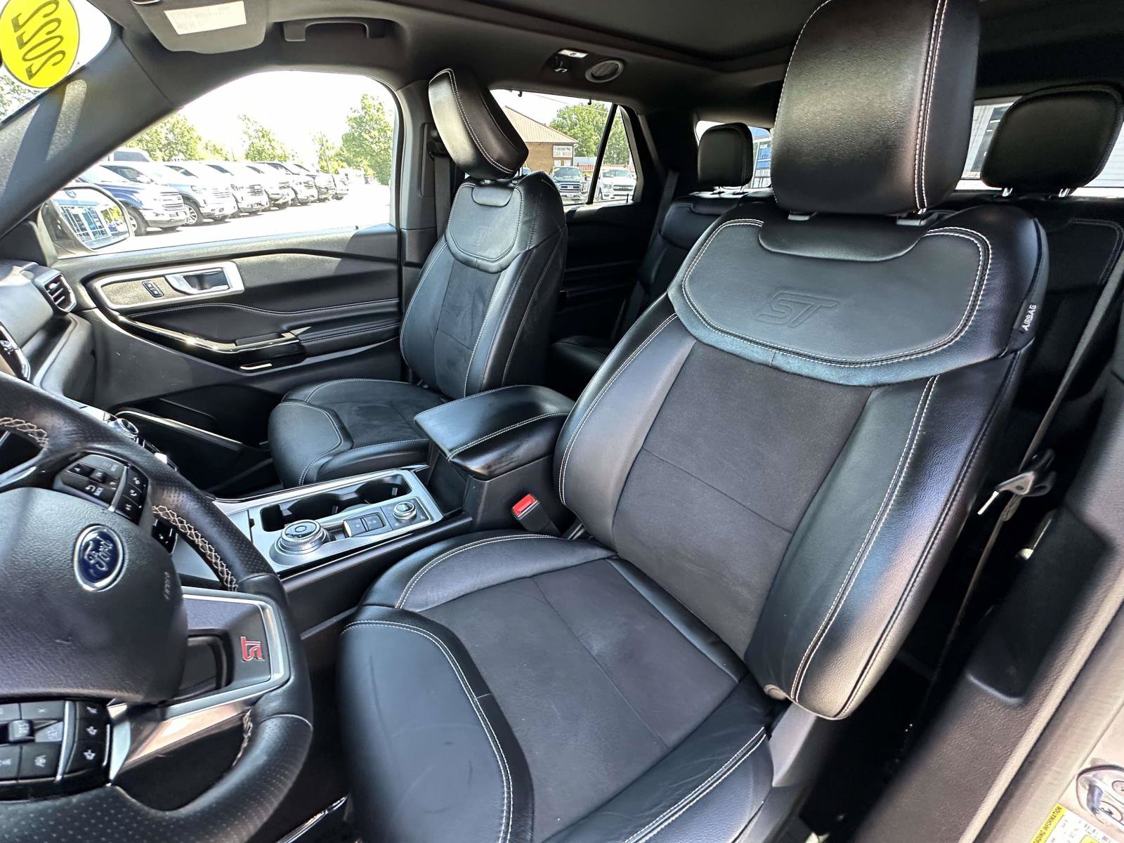 Used 2022 Ford Explorer ST AWD/4WD image 17