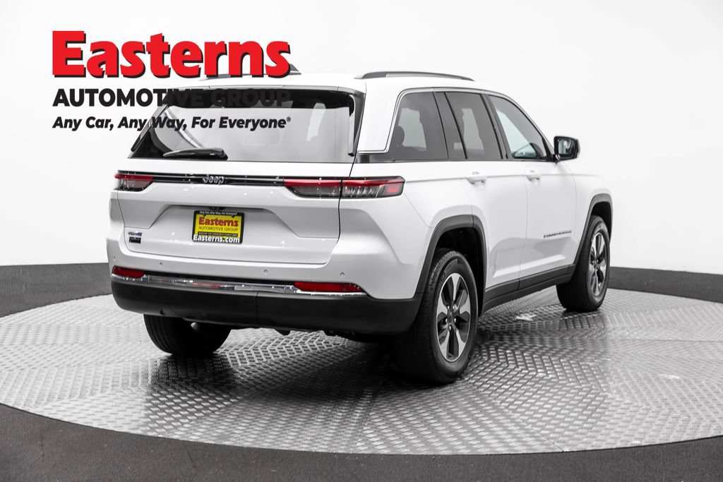 Used 2022 Jeep Grand Cherokee Limited 4xe AWD/4WD image 4