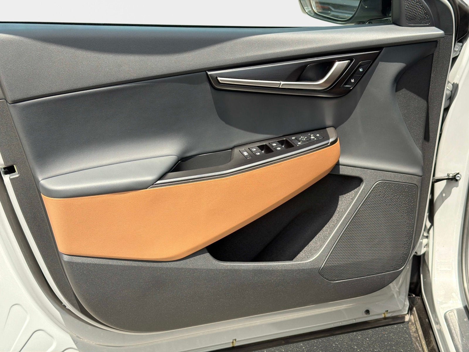 New 2026 Kia EV6 Wind RWD image 13