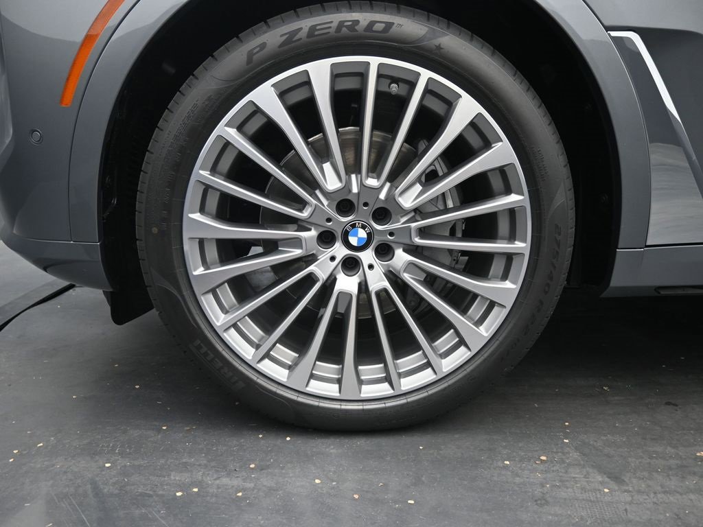 New 2026 BMW X7 xDrive40i image 9