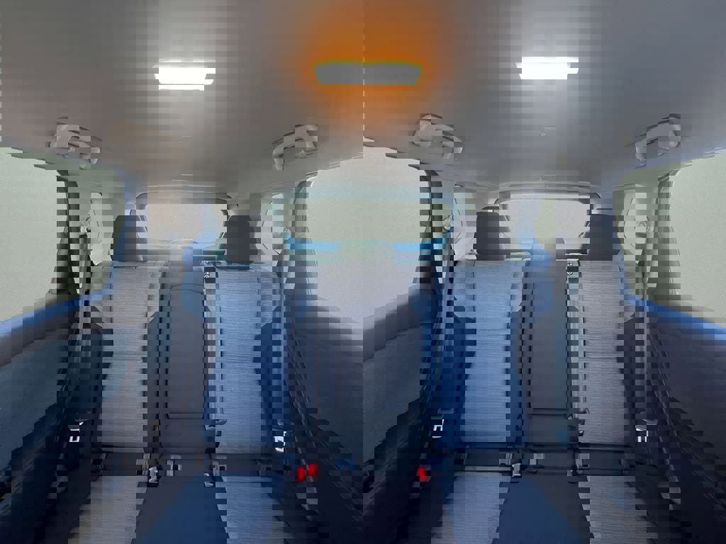 Used 2023 Nissan Rogue SV image 13