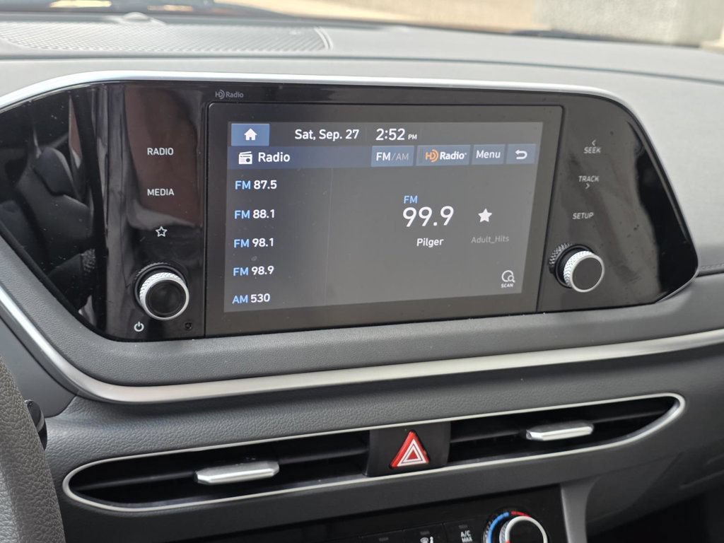 Used 2023 Hyundai Sonata SE image 13