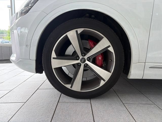Used 2024 Audi SQ8 Prestige AWD/4WD image 8
