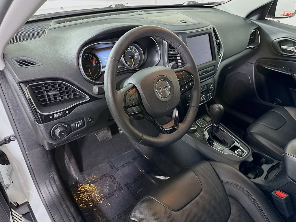 Used 2023 Jeep Cherokee Altitude Lux w/ Lux Elite Package AWD/4WD image 18