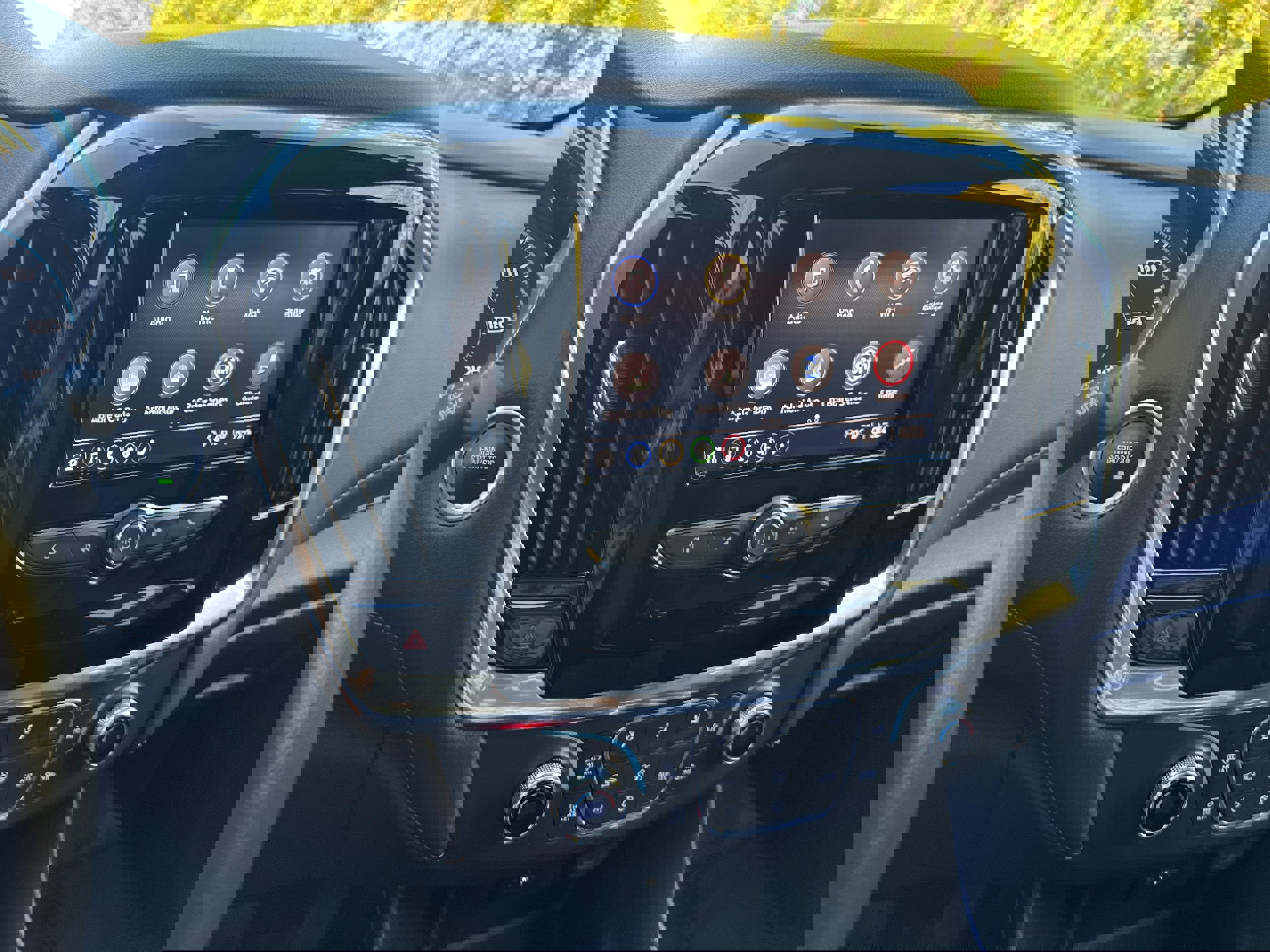 Used 2021 Chevrolet Traverse LS image 15