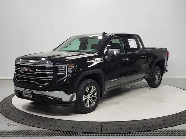 Used 2025 GMC Sierra 1500 SLT image 3