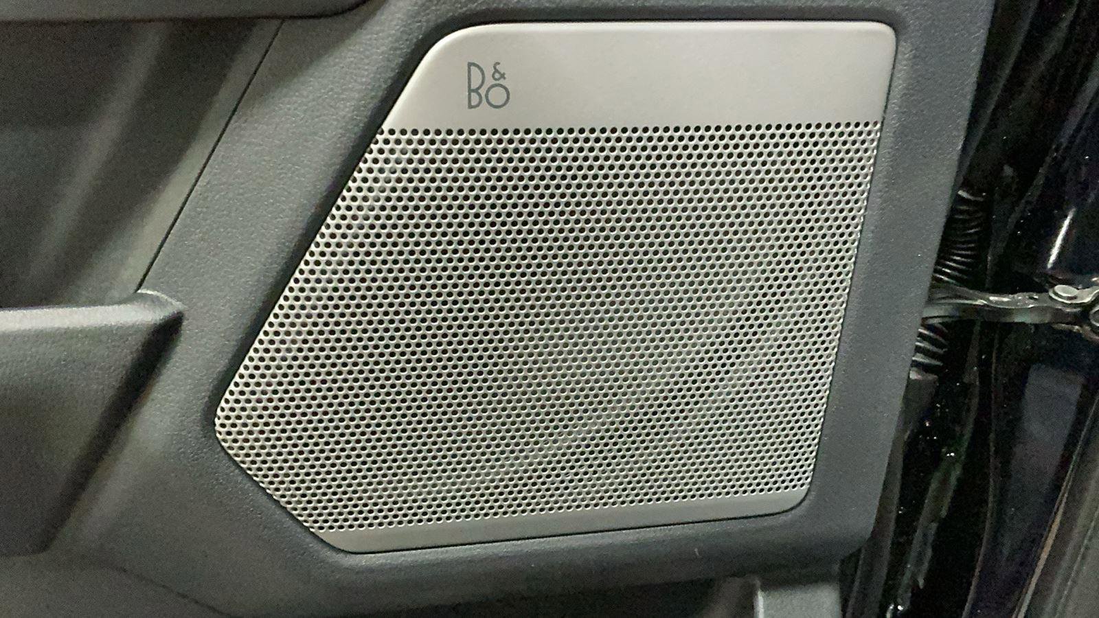 New 2025 Ford F350 Lariat w/ Black Appearance Package image 15