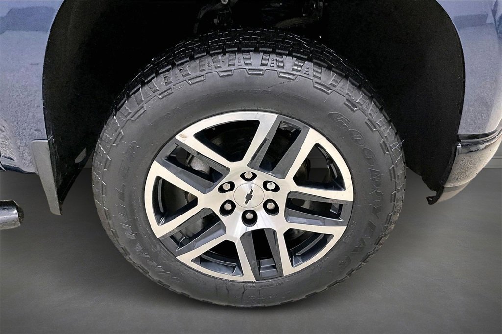 Used 2020 Chevrolet Silverado 1500 Custom Trail Boss w/ Custom Convenience Package image 31