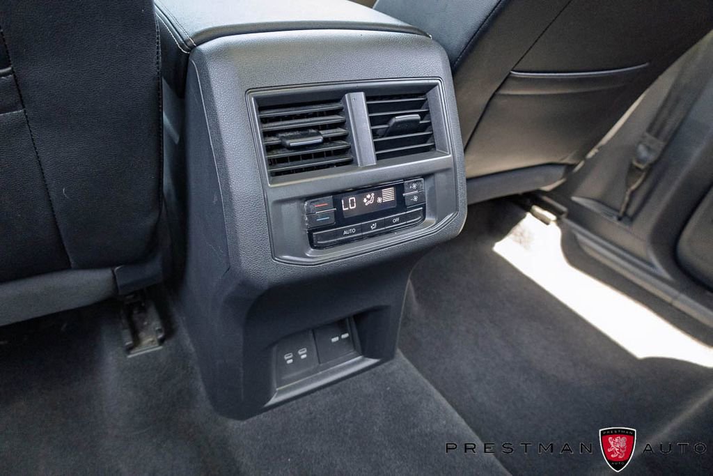 Used 2023 Volkswagen Atlas SEL AWD/4WD image 40