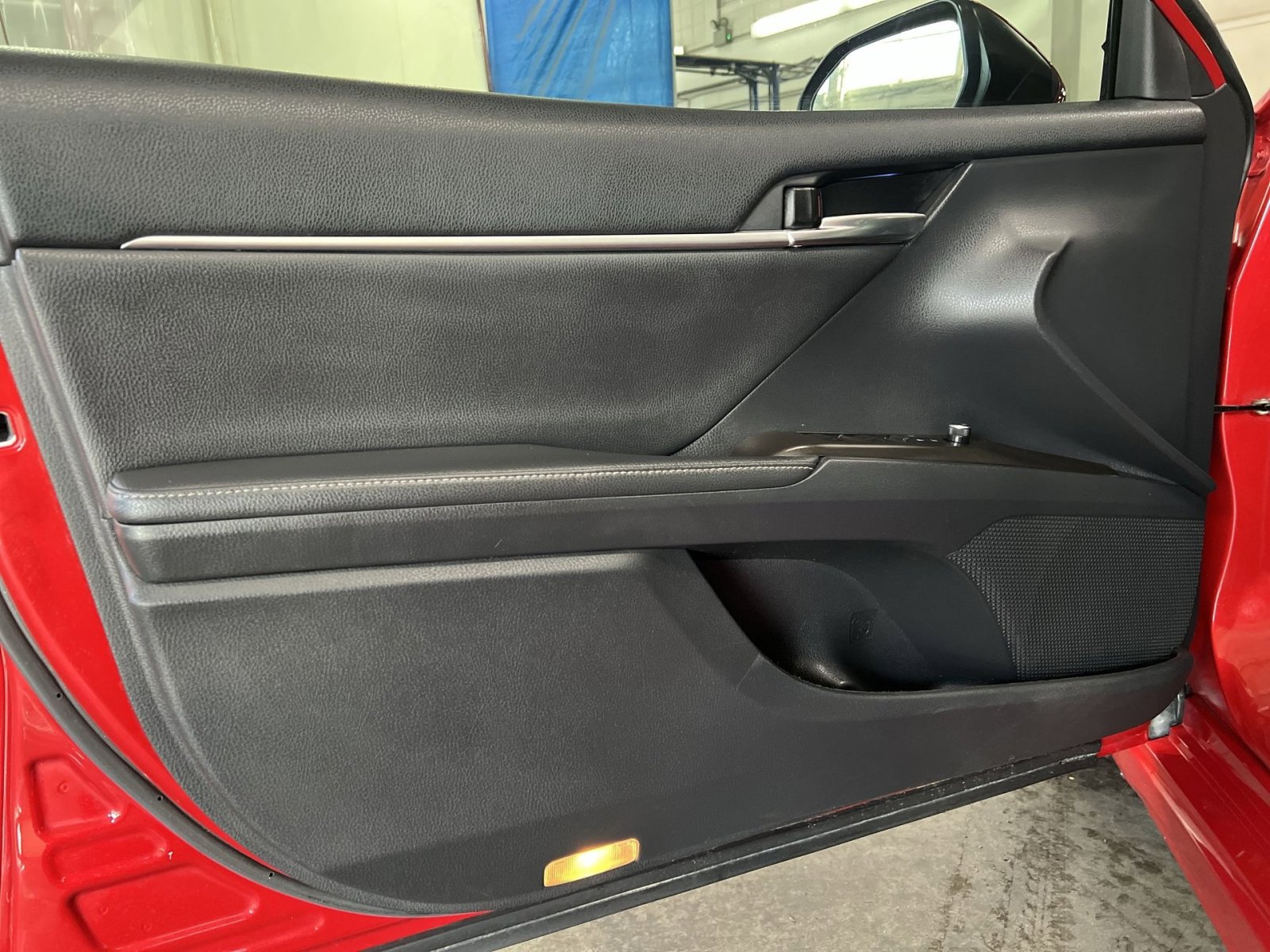 Used 2021 Toyota Camry XSE image 14