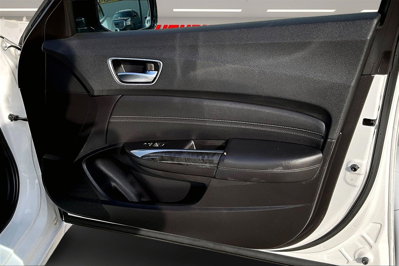 Used 2020 Acura TLX image 27