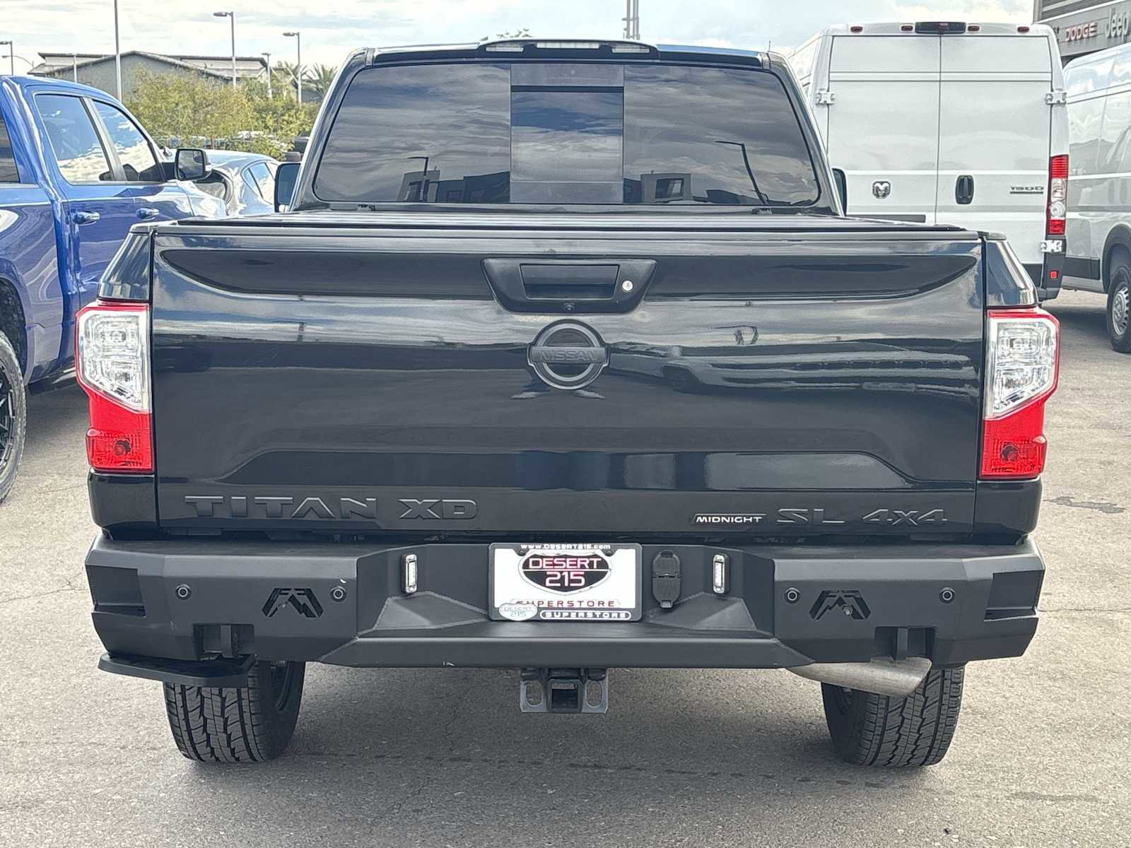 Used 2019 Nissan Titan SL w/ Midnight Edition image 8
