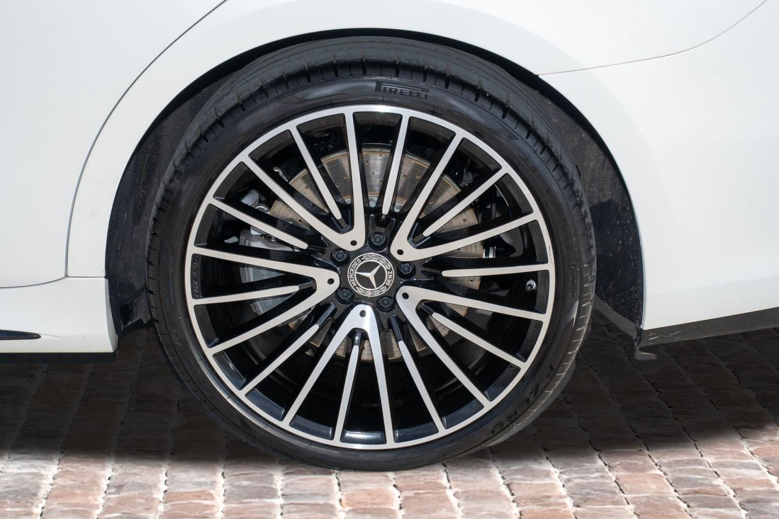 Used 2022 Mercedes-Benz S 500 S 500 w/ AMG Line Package image 39