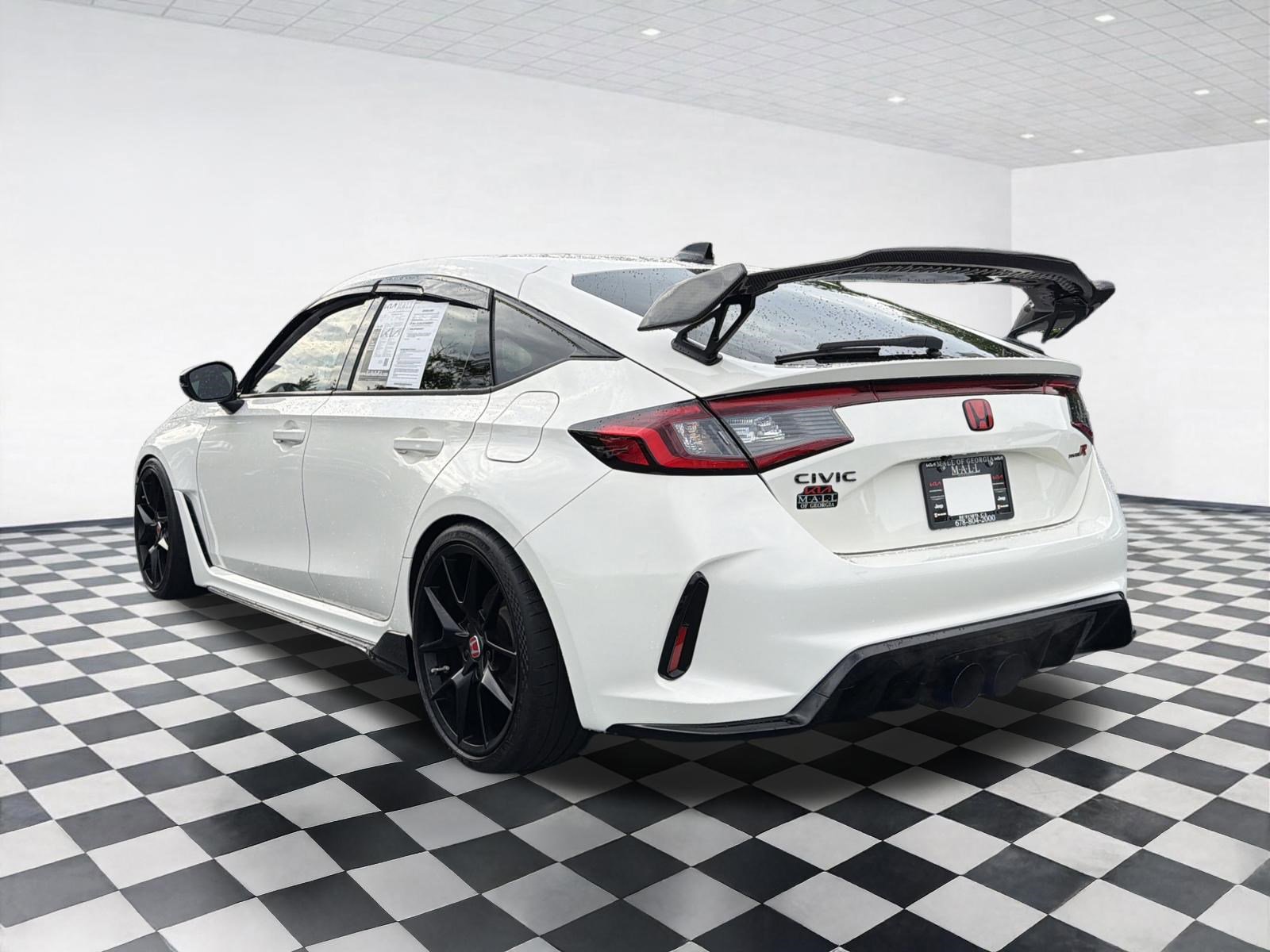 Used 2023 Honda Civic Type R image 6