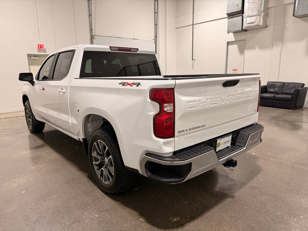 Used 2025 Chevrolet Silverado 1500 LT AWD/4WD image 7