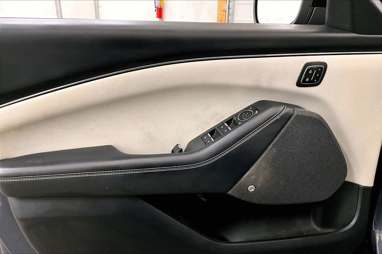 Used 2021 Ford Mustang Mach-E Premium image 22