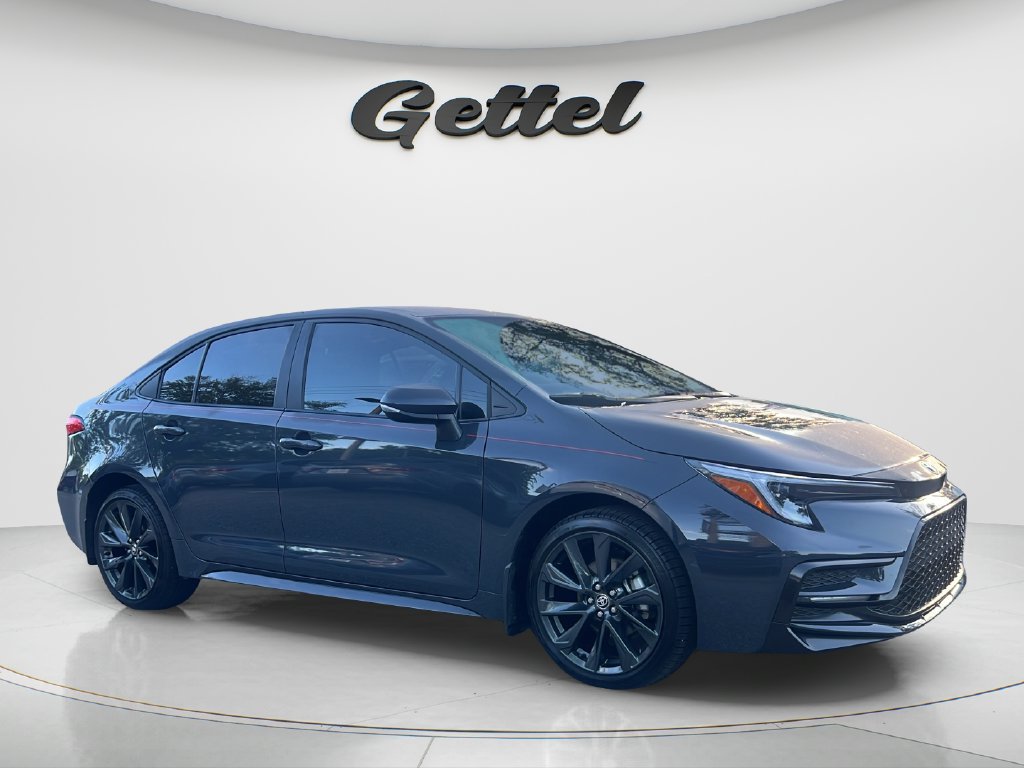 Certified 2026 Toyota Corolla SE FWD image 3