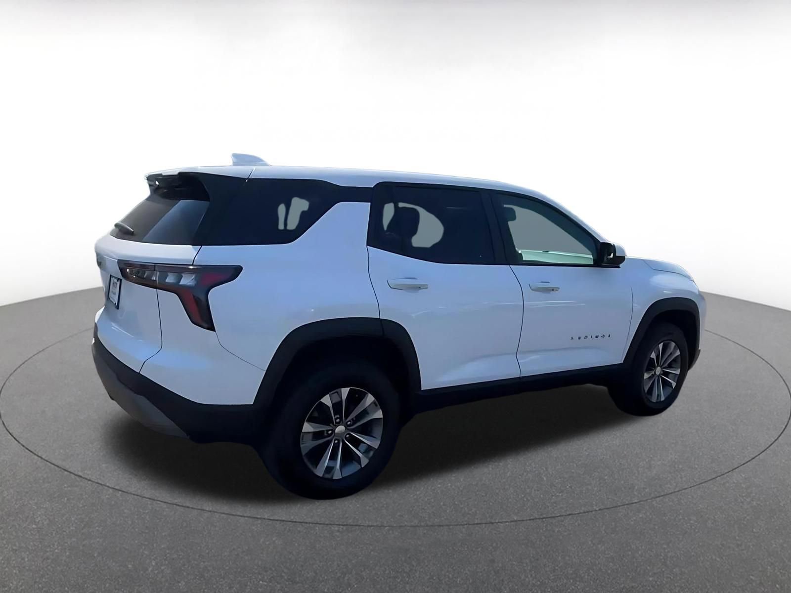 Used 2025 Chevrolet Equinox LT FWD image 14