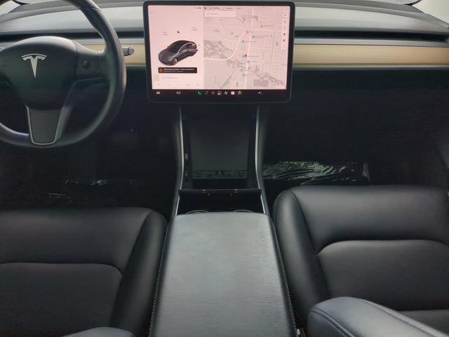 Used 2018 Tesla Model 3 Long Range RWD image 16