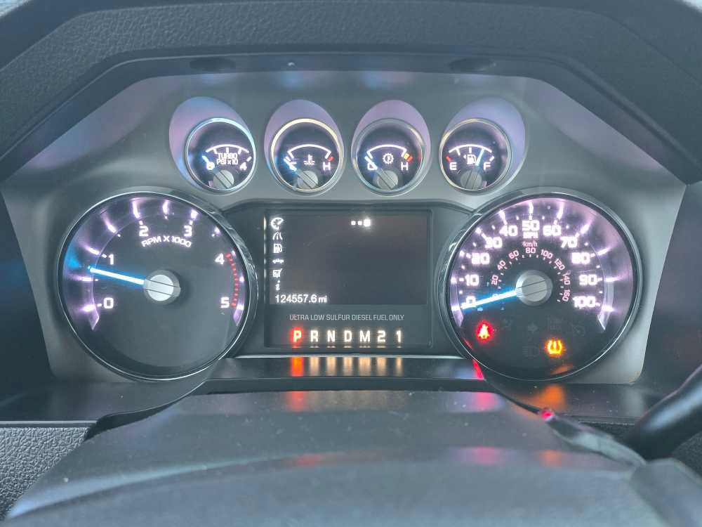Used 2015 Ford F250 Lariat w/ FX4 Off-Road Package AWD/4WD image 21