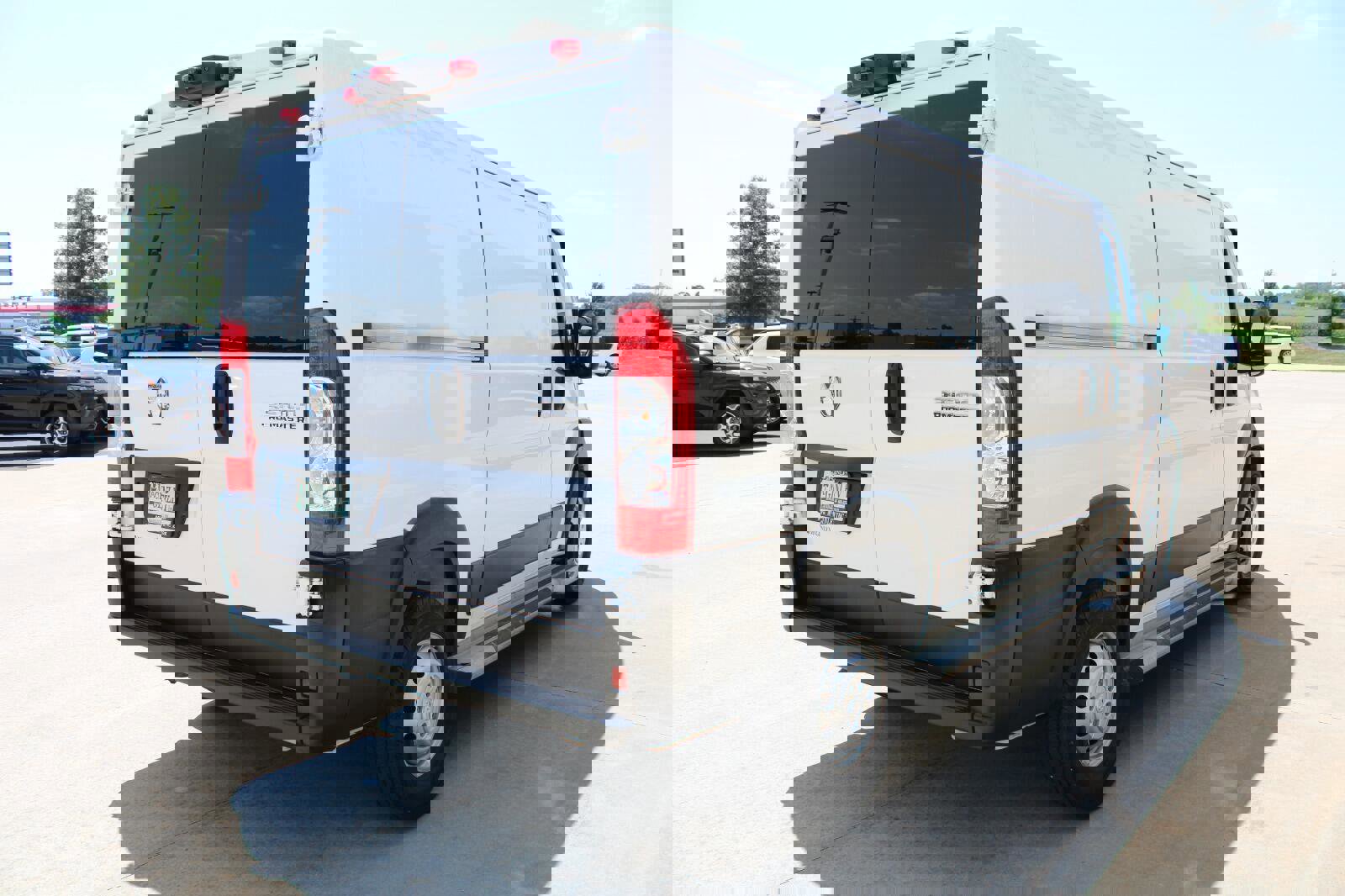 Used 2023 RAM ProMaster 2500 image 7