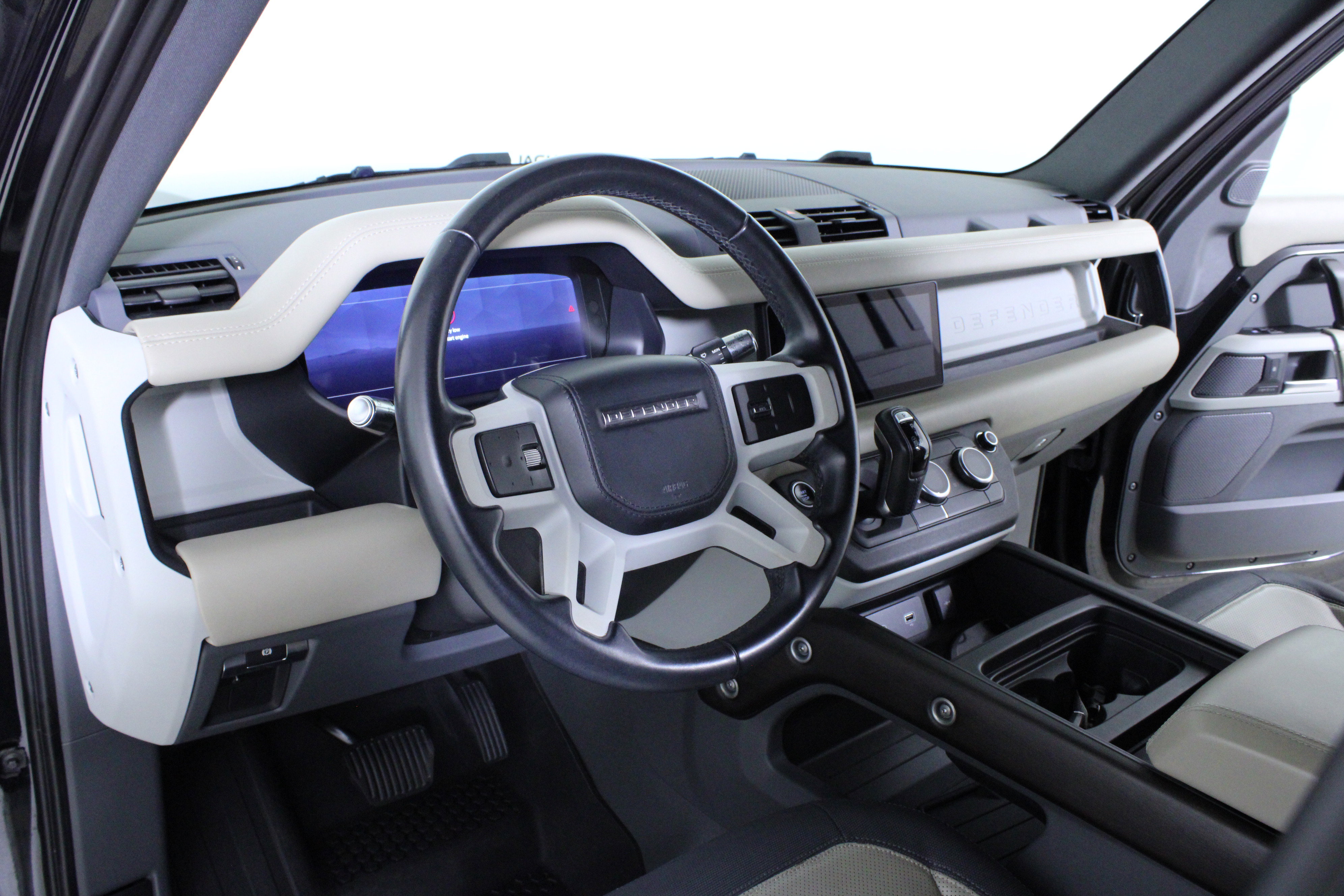 Used 2021 Land Rover Defender 110 X-Dynamic HSE AWD/4WD image 20