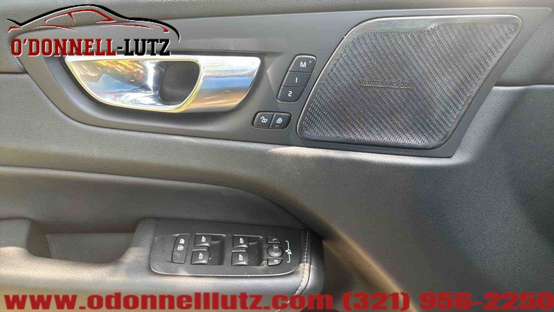 Used 2022 Volvo XC60 B6 Inscription w/ Advanced Package AWD/4WD image 16