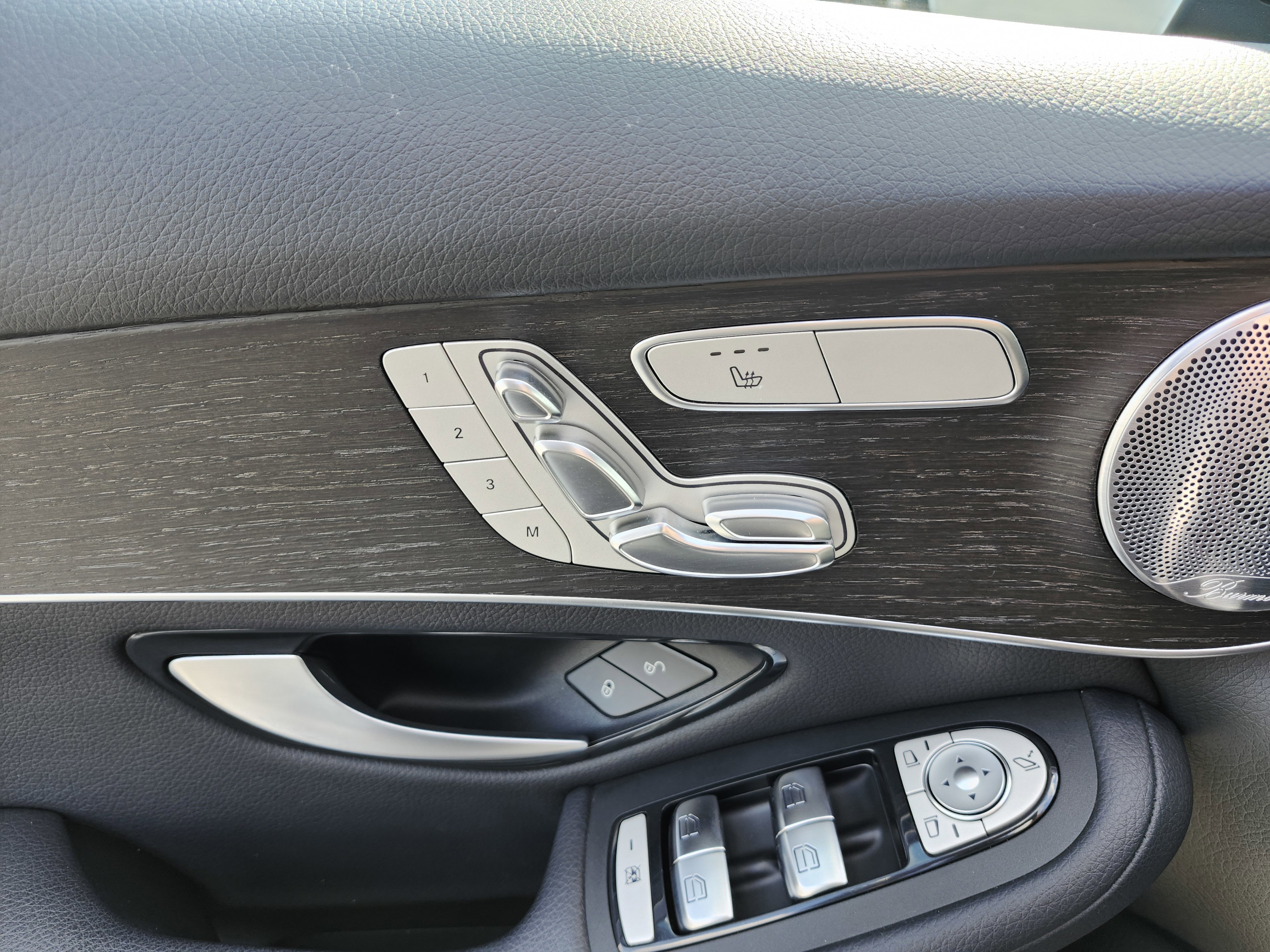 Used 2020 Mercedes-Benz GLC 300 4MATIC image 27