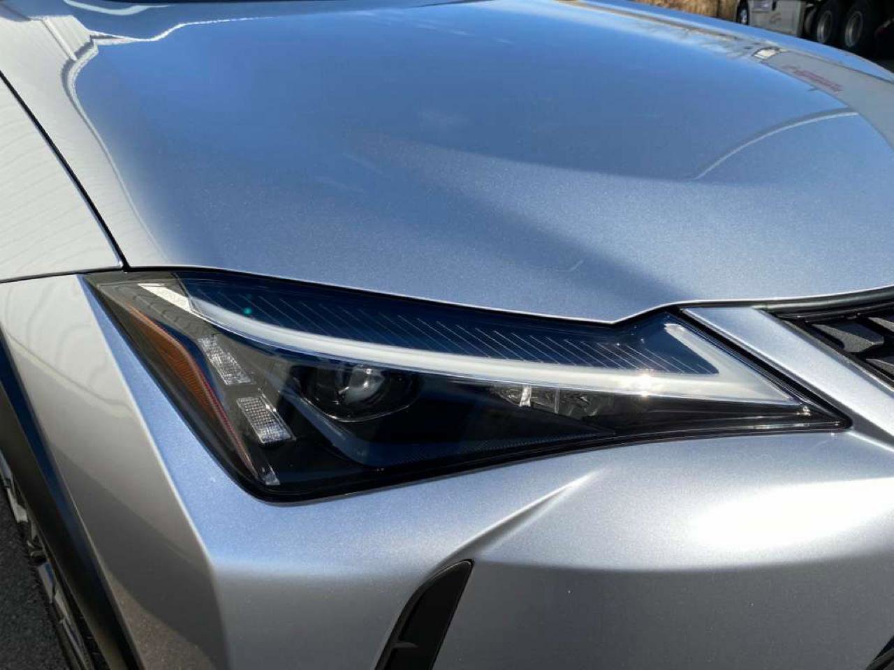 Used 2024 Lexus UX 250h UX 250h FWD image 4