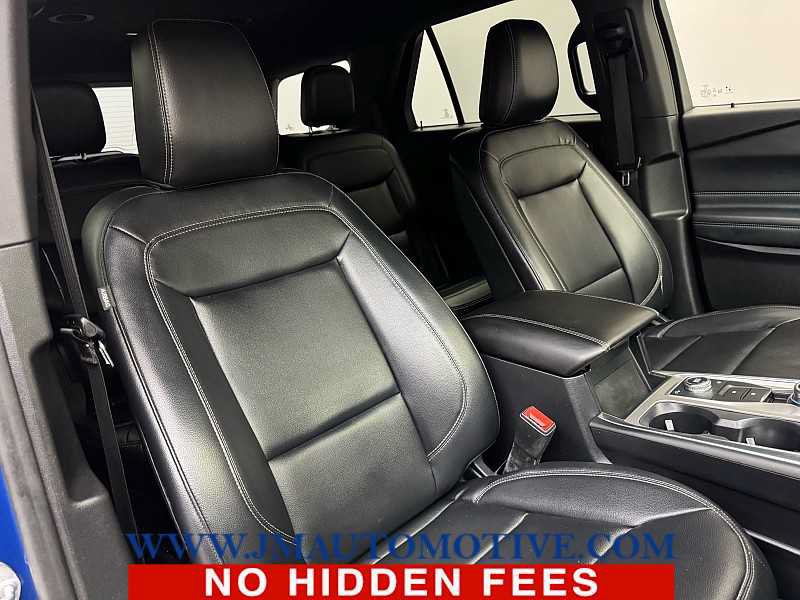 Used 2020 Ford Explorer XLT w/ Equipment Group 202A AWD/4WD image 23