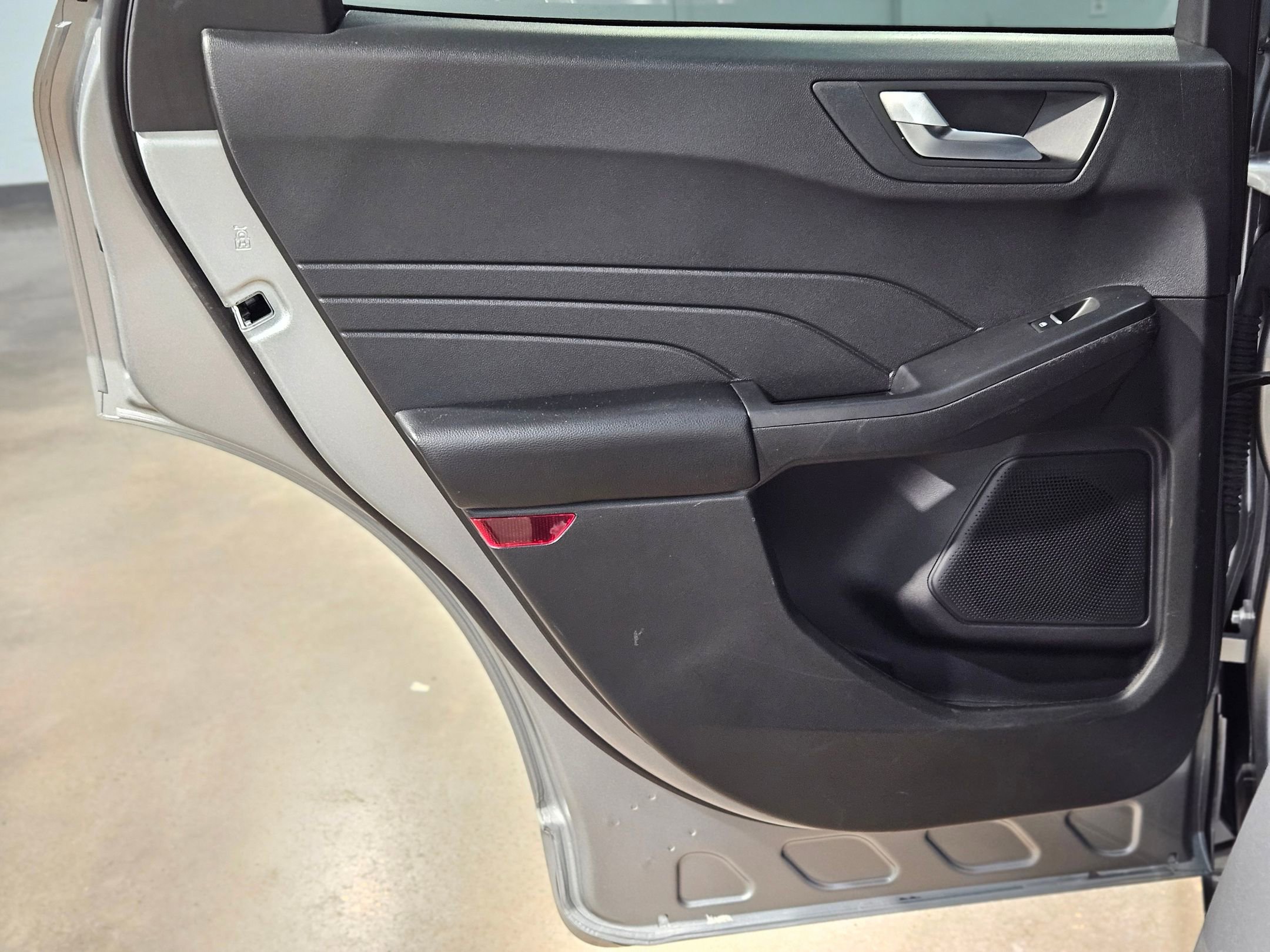 Used 2024 Ford Escape ST-Line AWD/4WD image 33