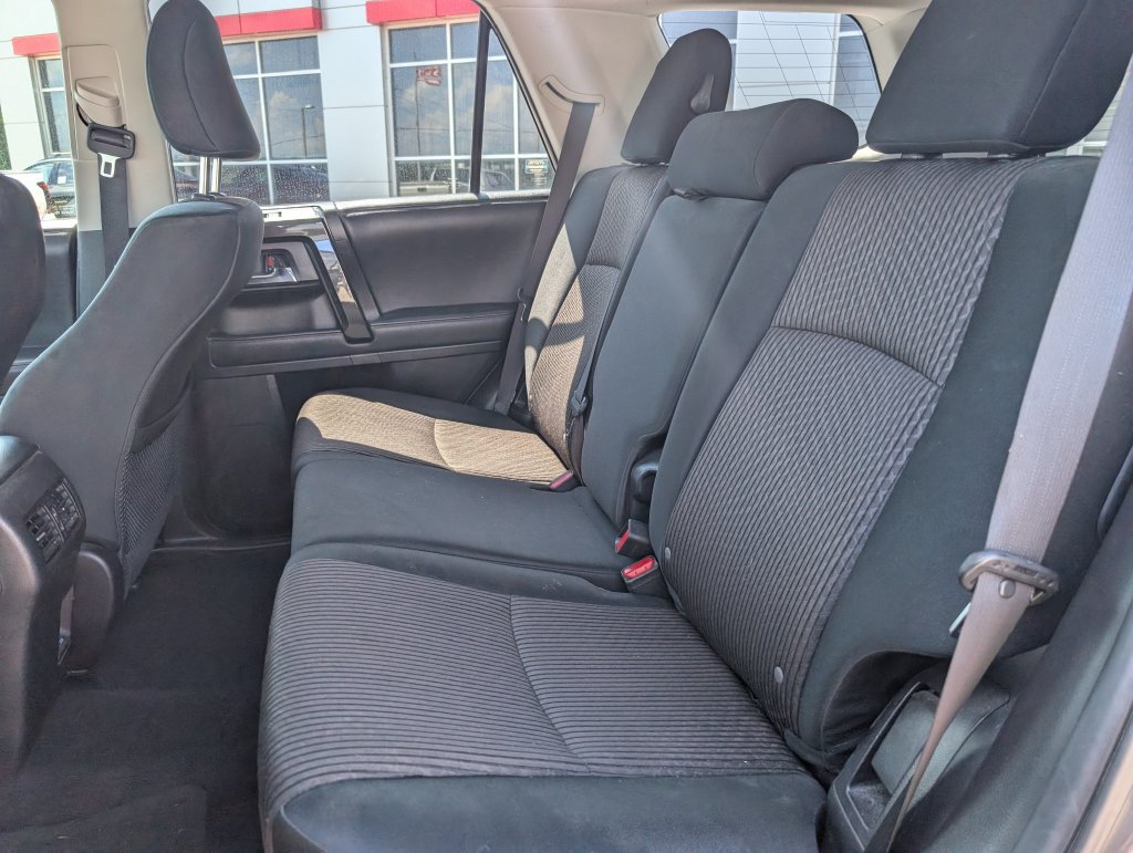 Used 2020 Toyota 4Runner TRD Off-Road AWD/4WD image 30