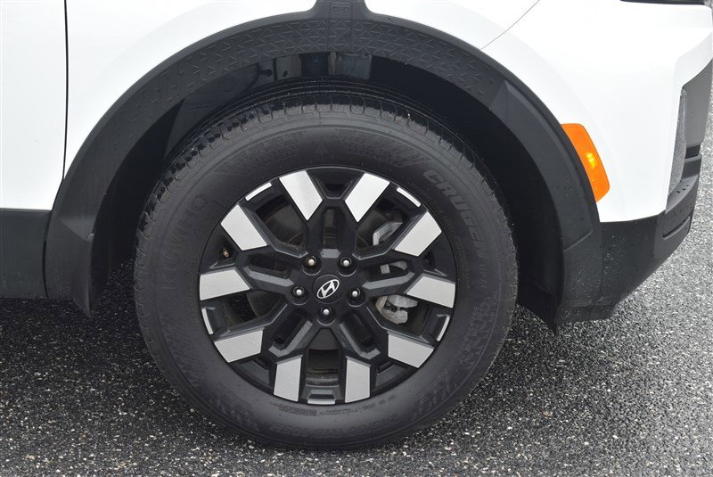 Used 2025 Hyundai Santa Cruz SEL AWD/4WD image 3