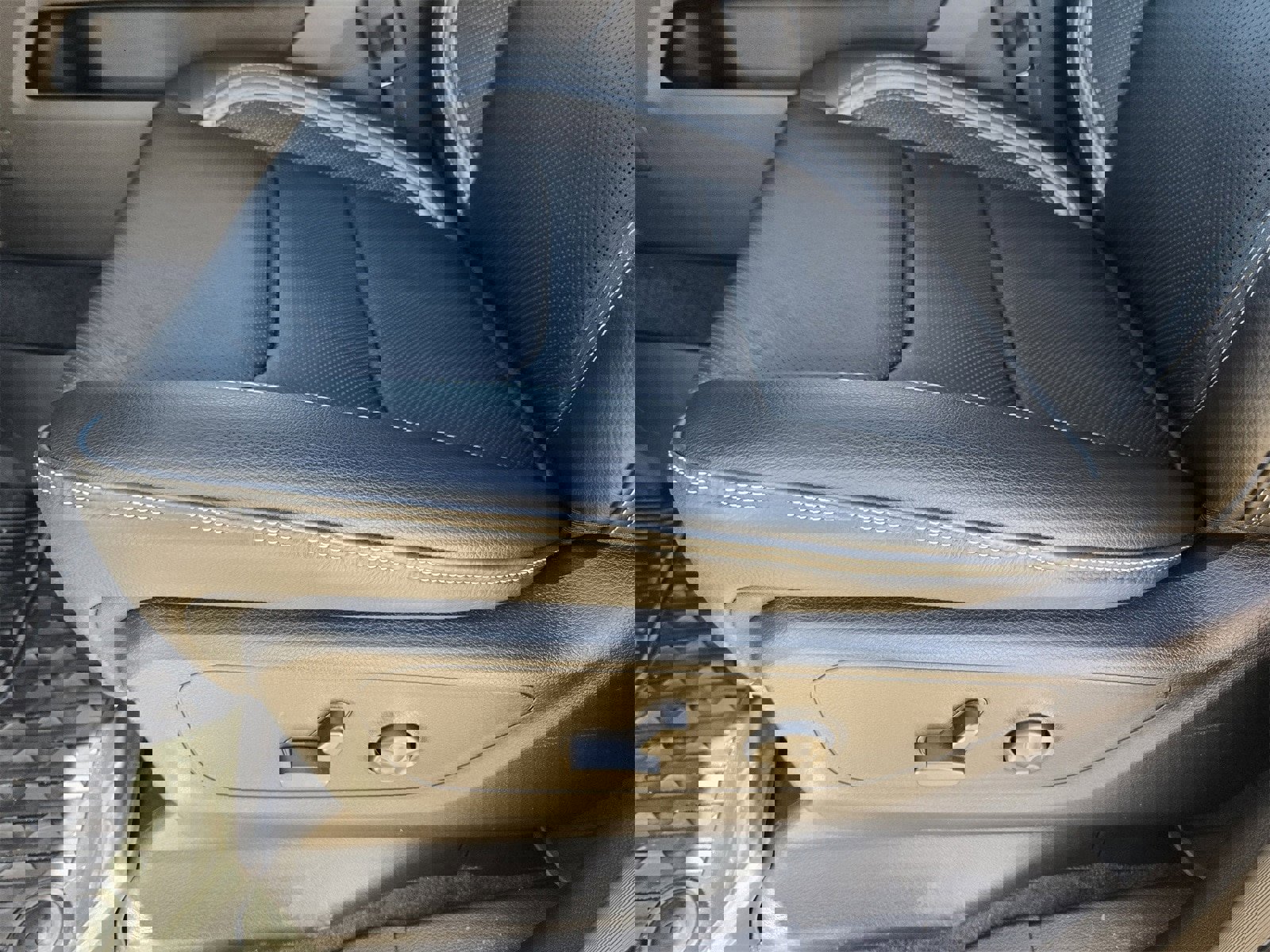 New 2026 RAM 1500 RHO image 24