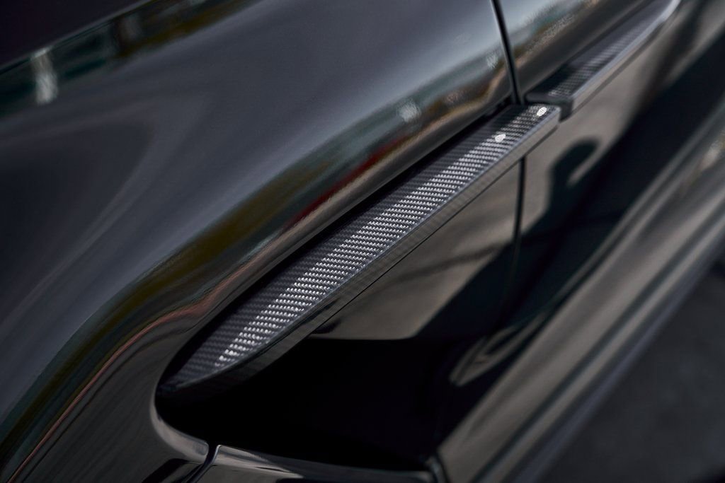 Used 2025 Aston Martin DBX 707 image 9