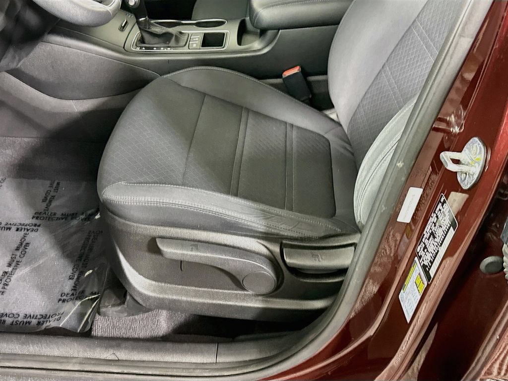Used 2017 Kia Sorento AWD image 23
